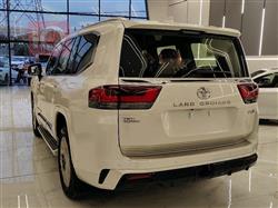 تۆیۆتا لاند کروزەر